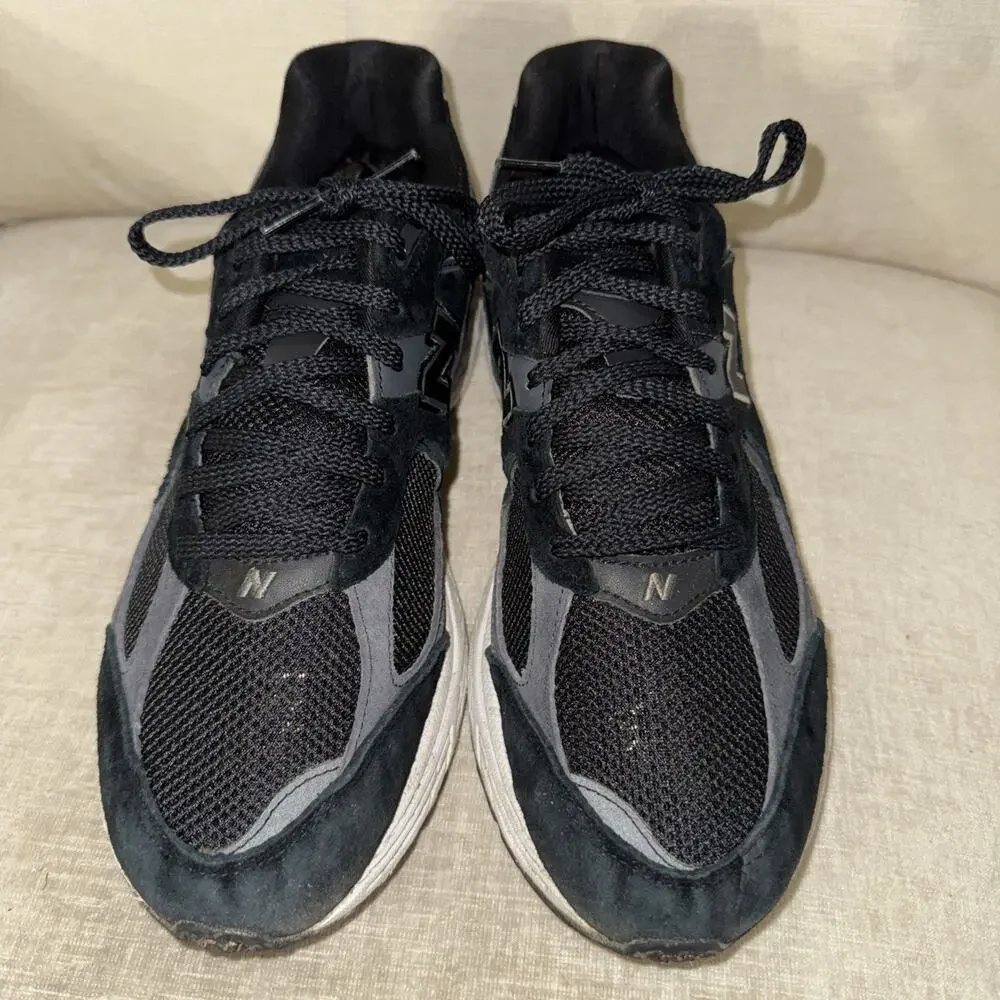 Mens New Balance 2002R Black Gunmetal Sneakers Athletic Shoes Size 11.5 EUC